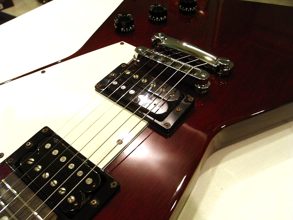 Gibson 2004年製 '76 Explorer - Teenarama! Used Guitar and Pop'n
